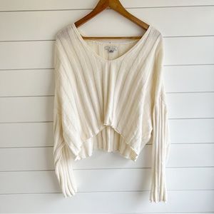 American eagle slouchy cream long crop knit long sleeve-lrg